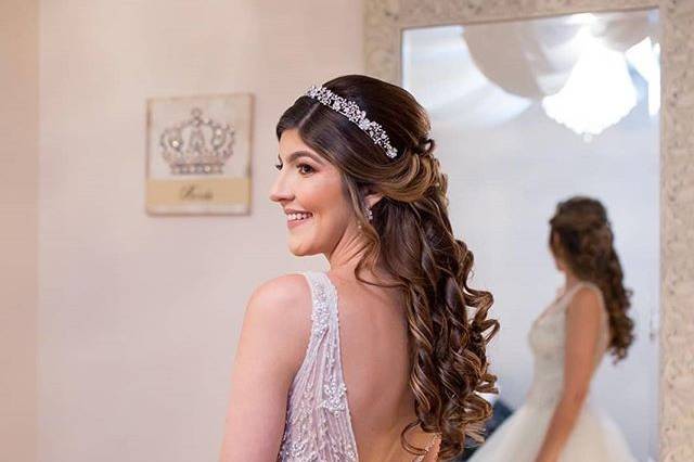 Half updo style