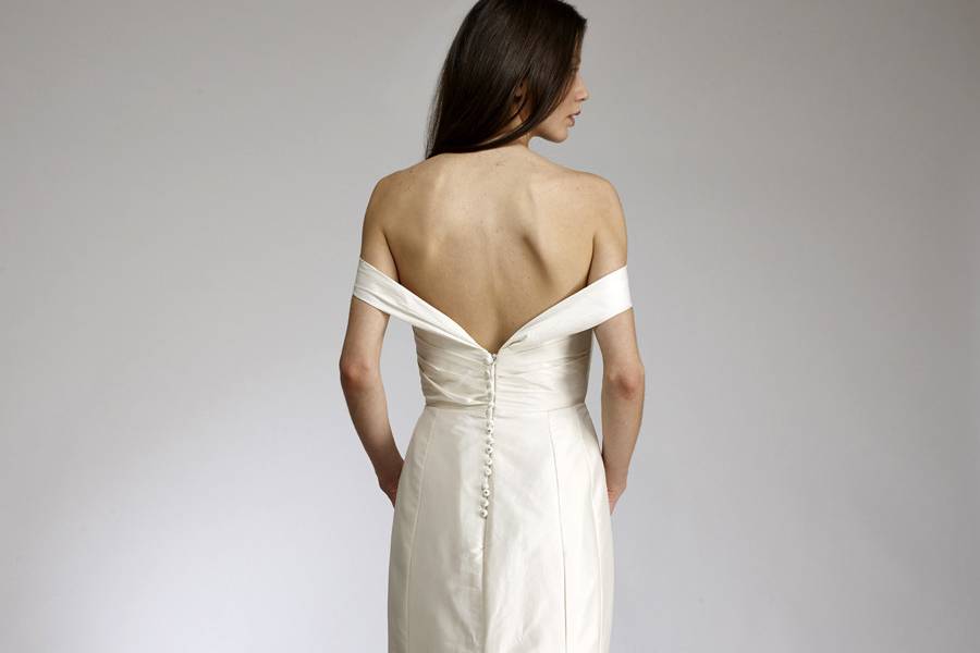 Anna MariaSilk taffeta tip-of-the-shoulder gown with trumpet skirt.