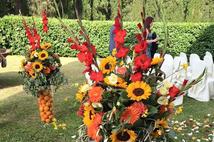 Original flowers decoration in the castle garden