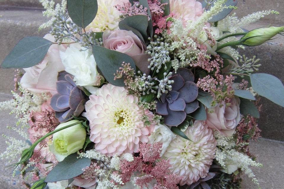 Soft pink for a rustic wedding