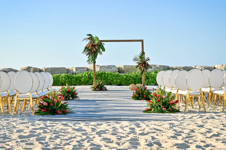 Private Dream Island Platform