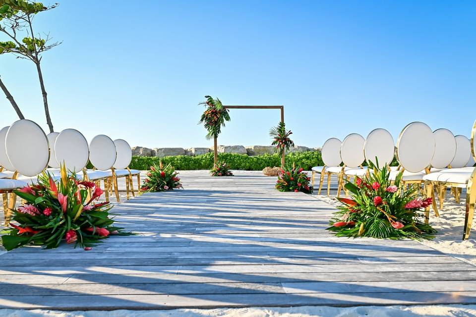 Private Dream Island Platform