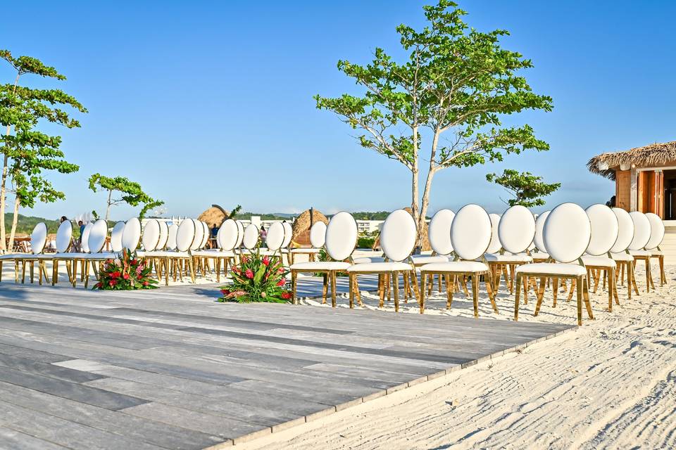 Private Dream Island Ceremony
