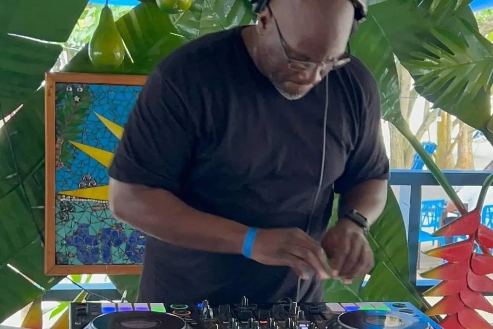 Alpha 24 Entertainment