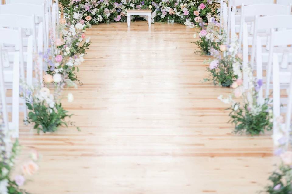 Ground arch & aisle florals