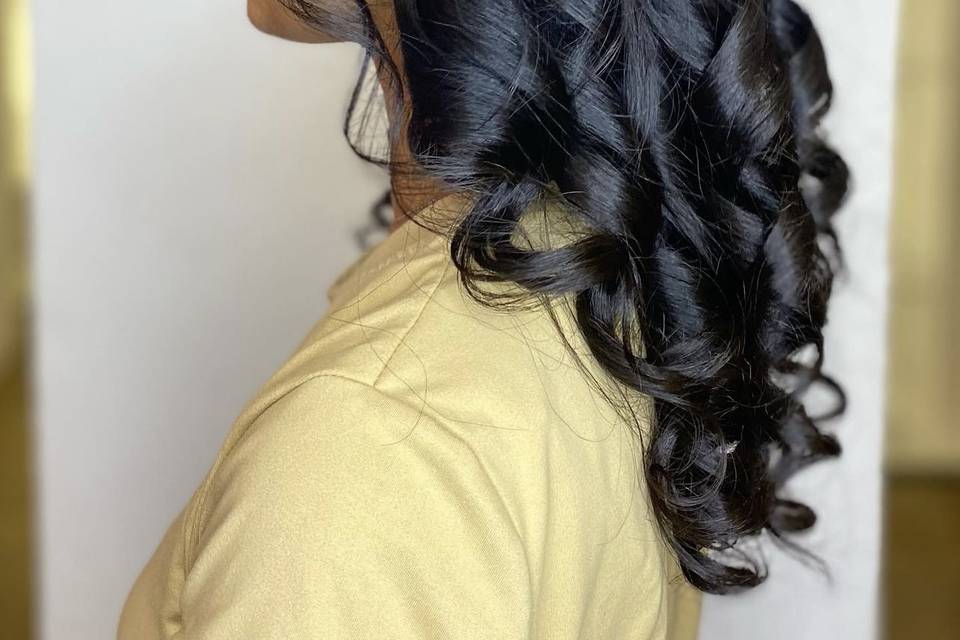 Vibrant Curls