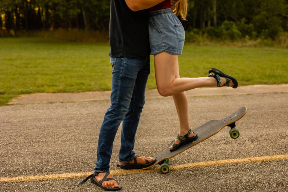 Skateboard sweethearts