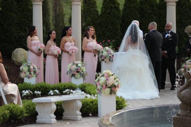 Ceremony decor