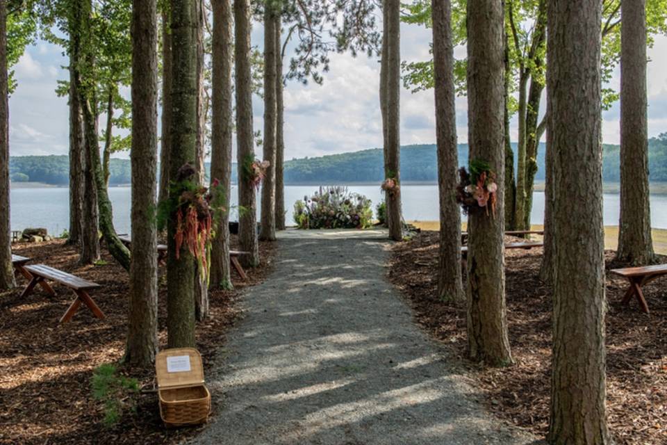 Ceremony at The Lakepoint