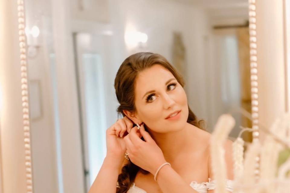 Bridal suite glam