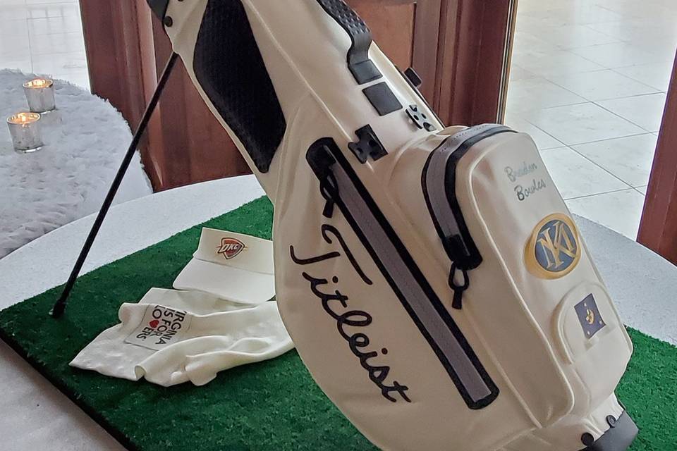 Golf bag groom's cake