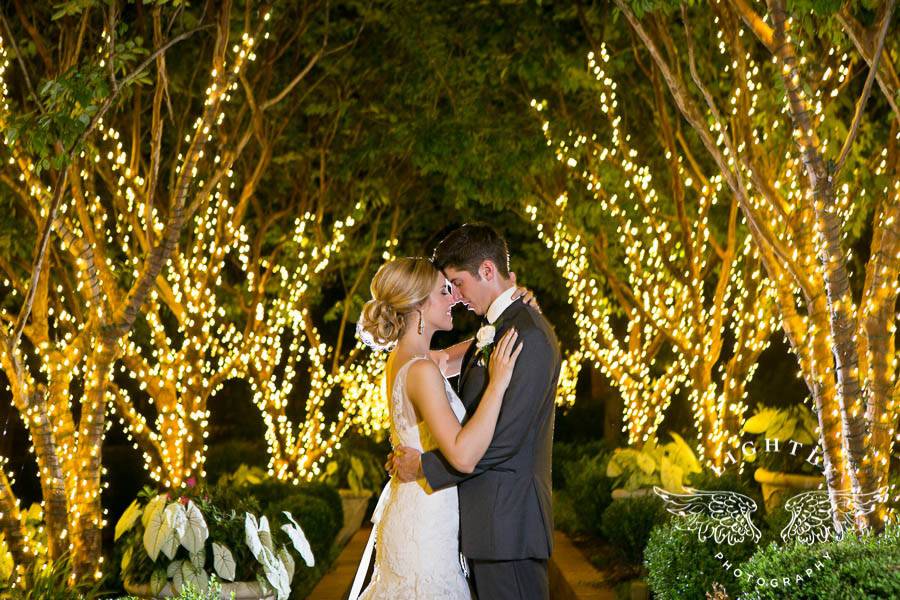 Couple in love | Photo credit: Lightly Photography | Location: Channel Gardens