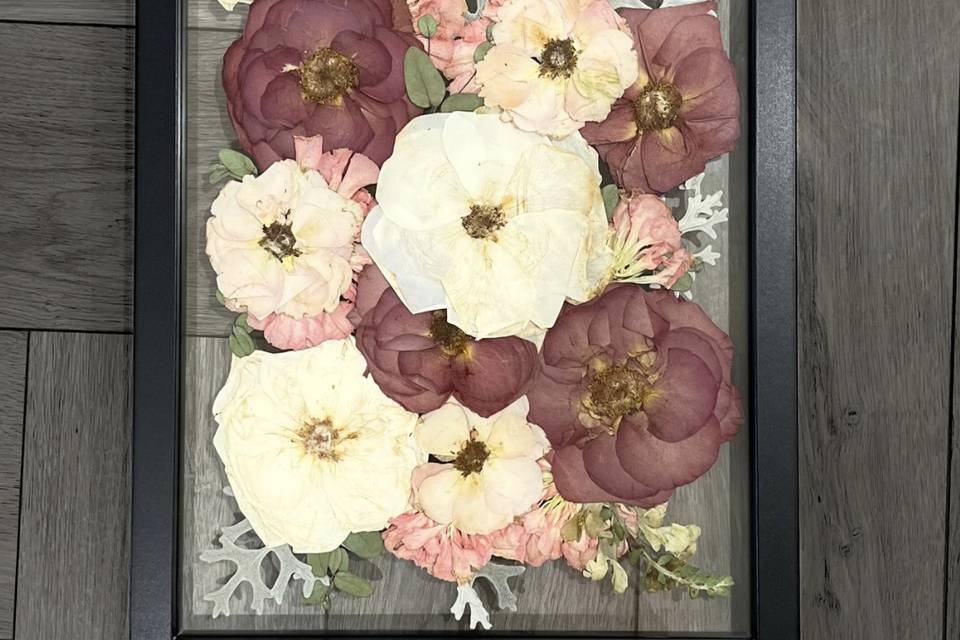 16” x 20” Pressed Bouquet
