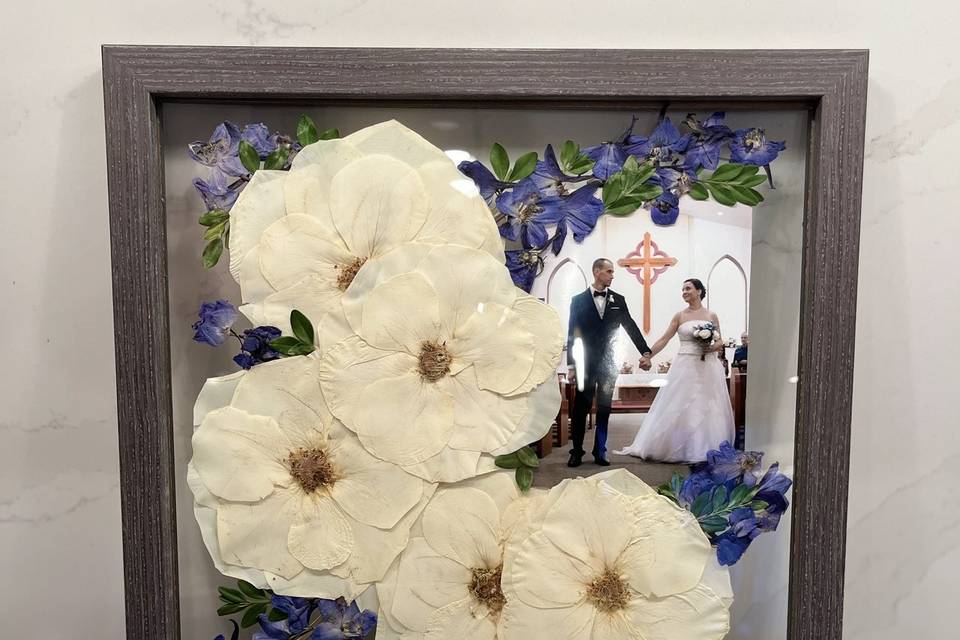 12” x 12” Bouquet with Photo