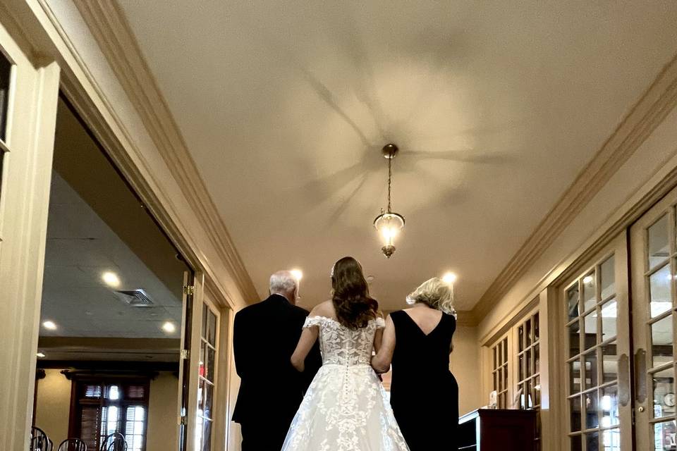 The bride & her parents