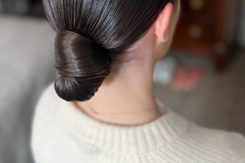 Low sleek bun