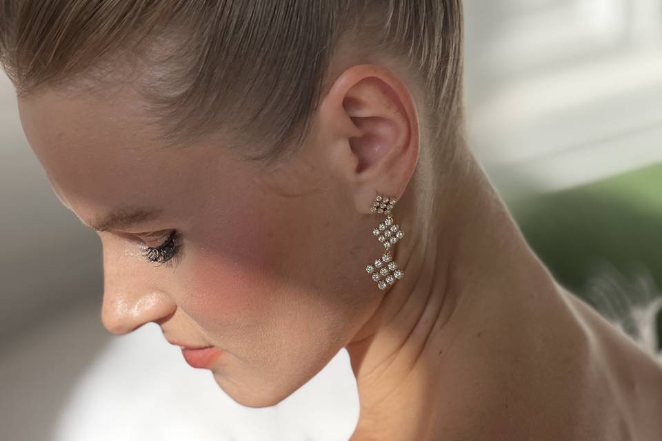 Bridal high bun hairdo