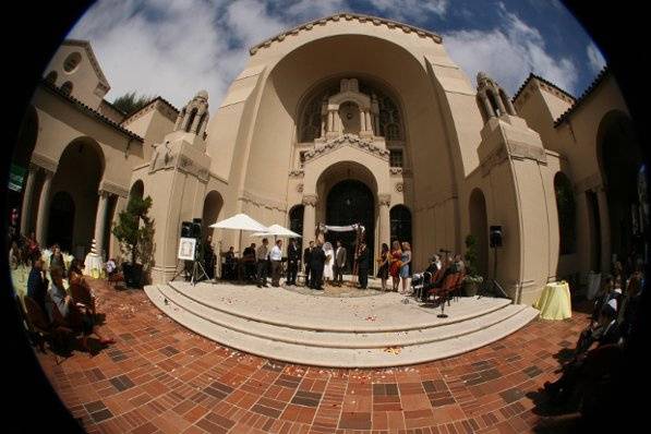 Temple Emanu-El