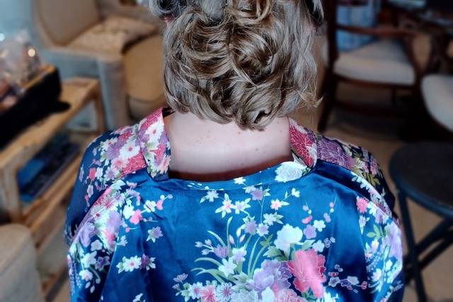 Pulled Back Curls Twist