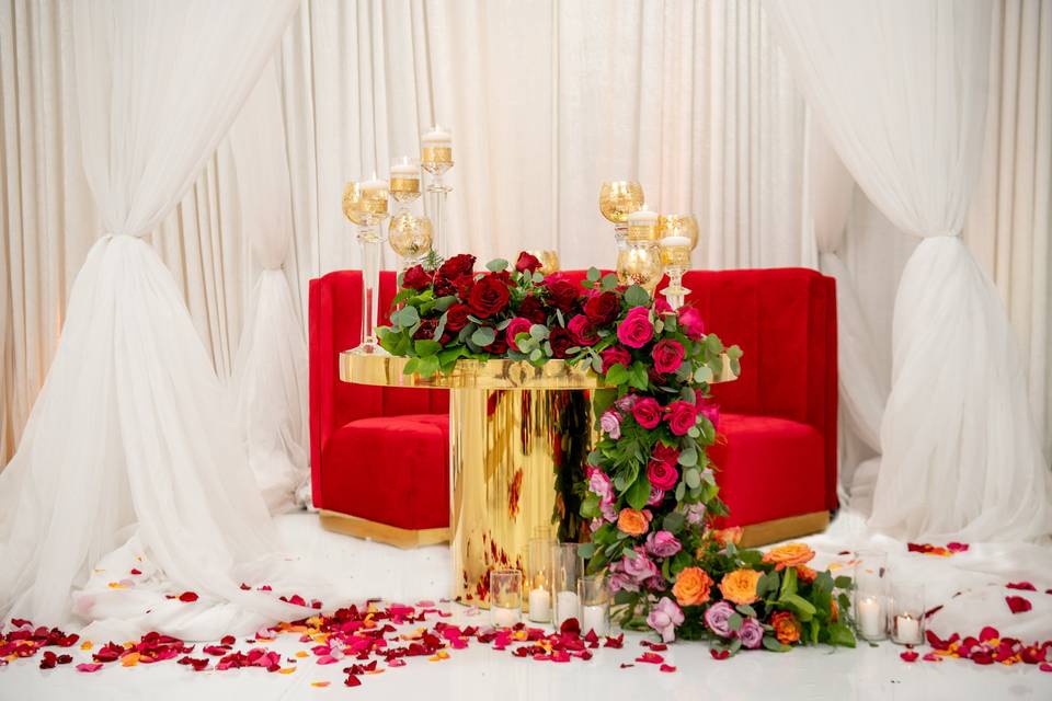 Romantic Sweetheart Table