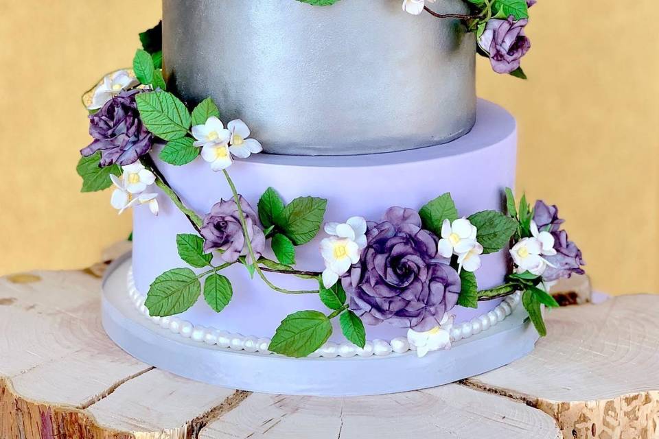 Quinceneara with sugar flowers