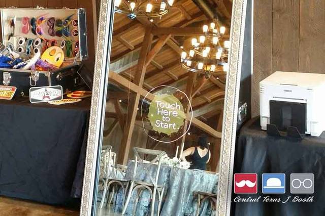 Mirror Booth