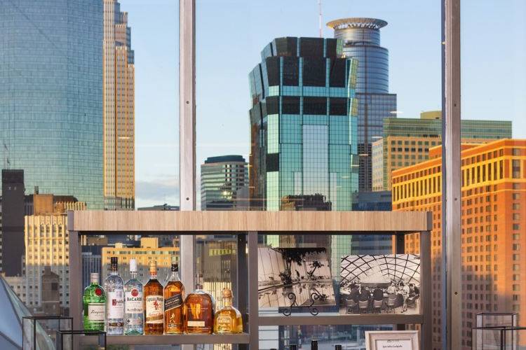 Bar set, the Dome