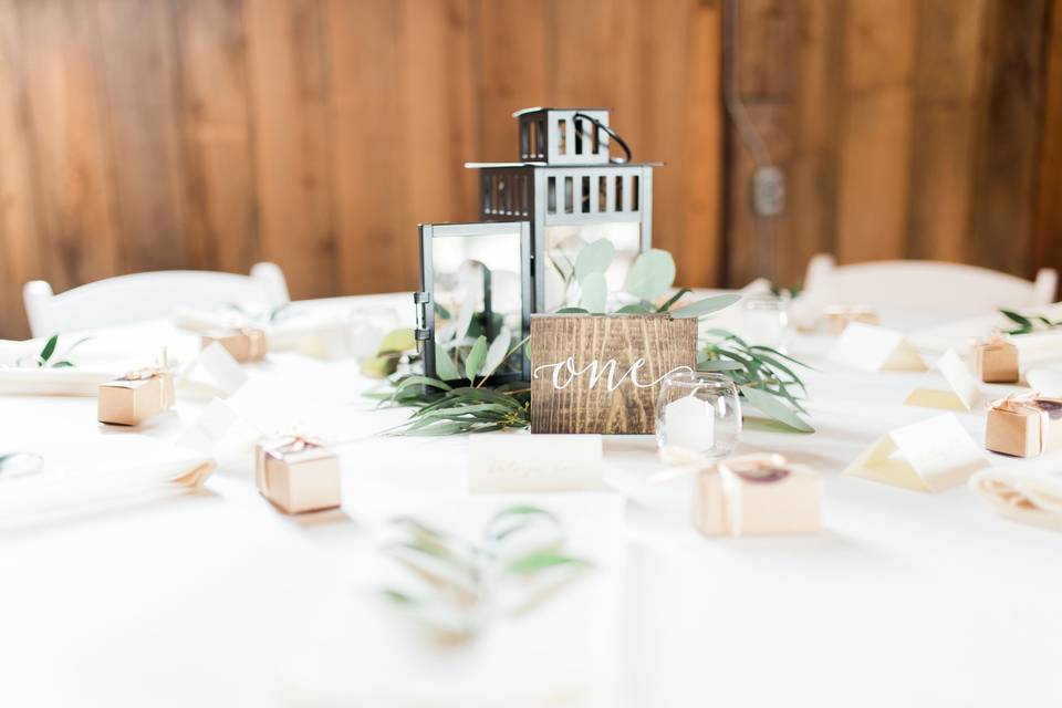 Tablescapes...bamboo (and biodegradable!) plates and utensils.