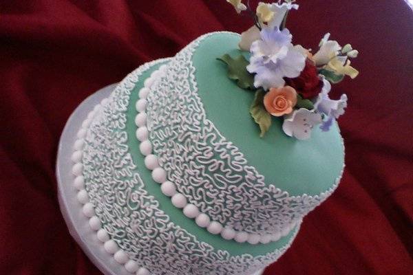 2 Tier Green & White Cake