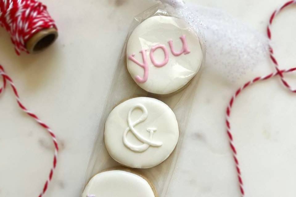 Engagement announcement favors