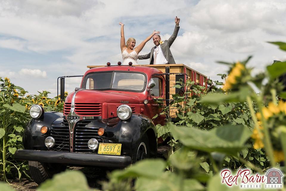 Red Barn Wedding Studio