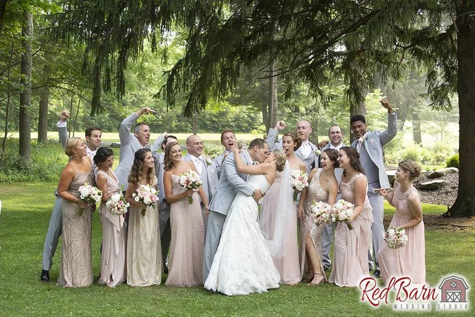 Red Barn Wedding Studio