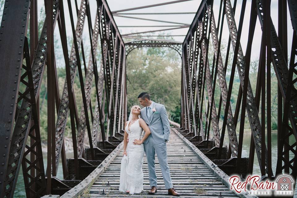 Red Barn Wedding Studio