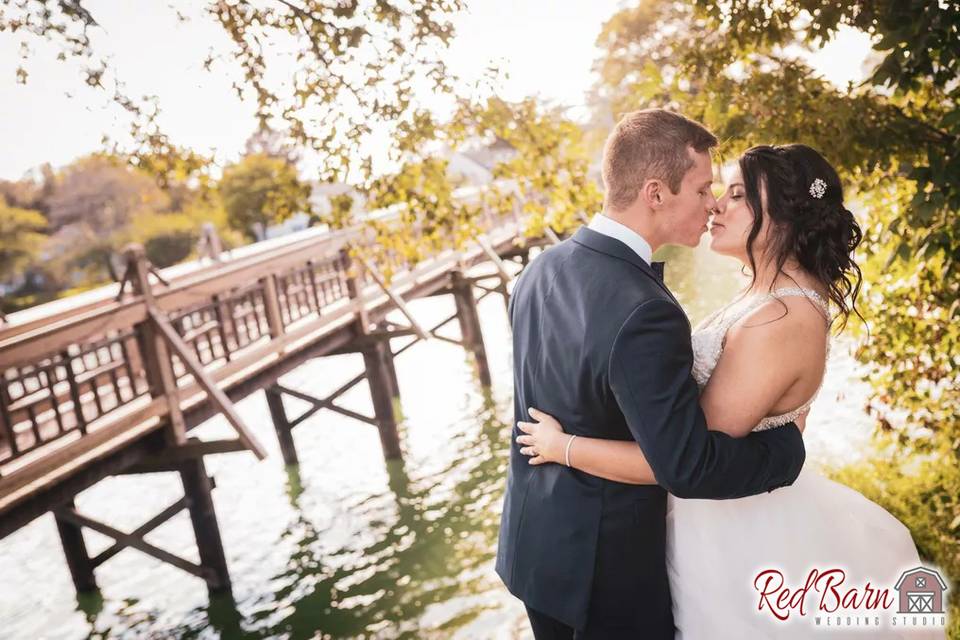 Red Barn Wedding Studio