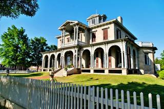Jemison-Van de Graaff Mansion