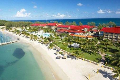Honeymoon in a deluxe all-inclusive resort in the Caribbean or Mexico!