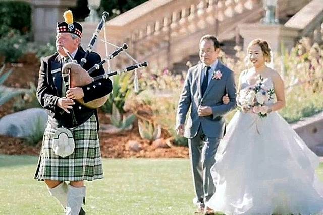 Bagpipes & Scottish Drums