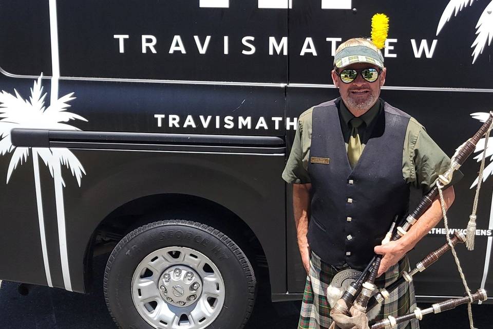 Bagpipes & Scottish Drums