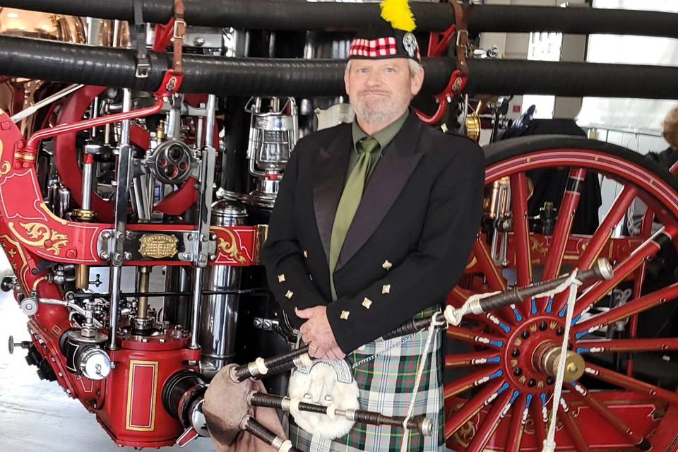 Bagpipes & Scottish Drums
