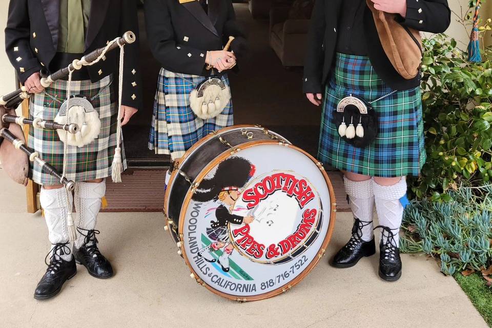 Bagpipes & Scottish Drums