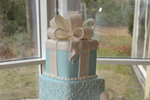 Baby blue cake