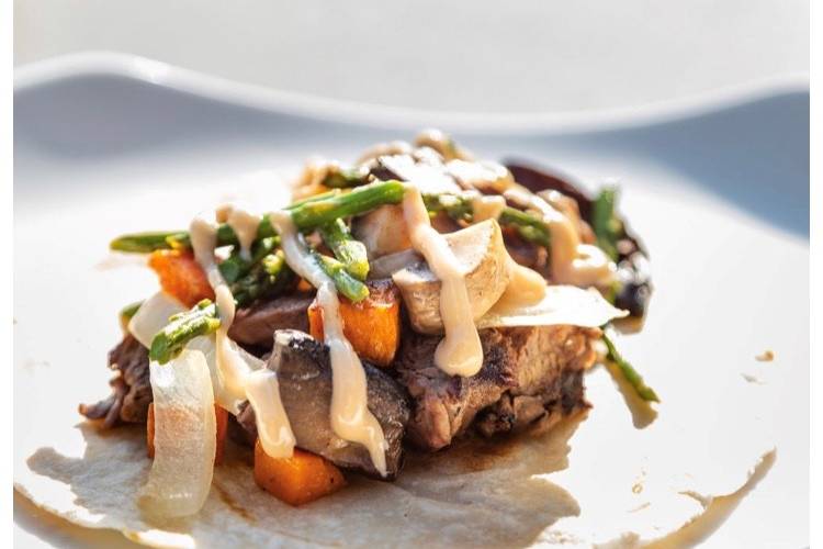 Filet mignon taco