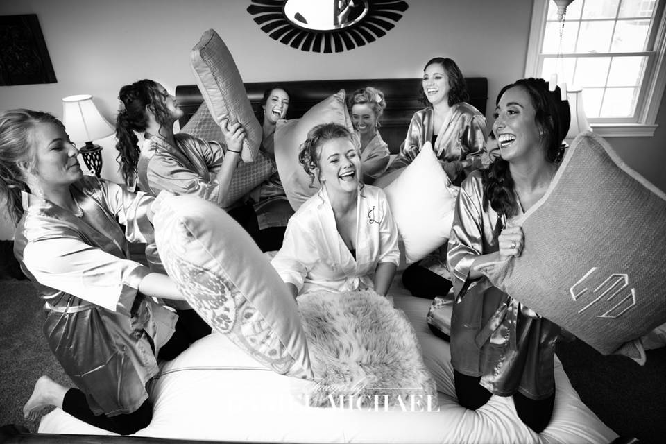 Fun Bridesmaids Photos