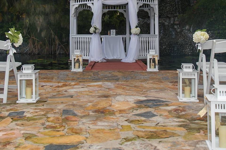 Gazebo wedding setup