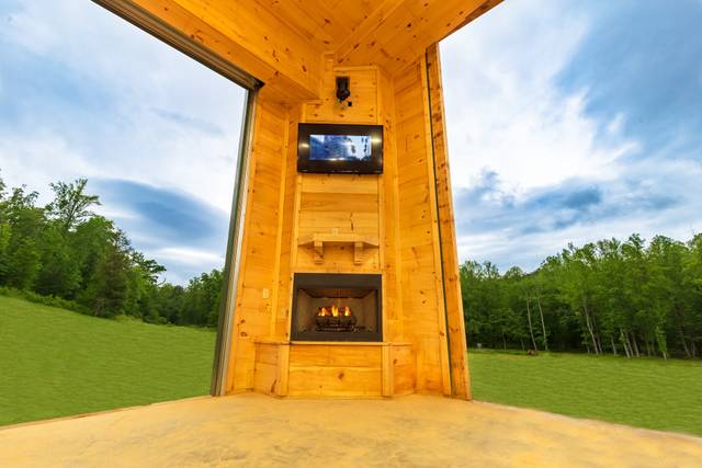 Enclosed fireplace