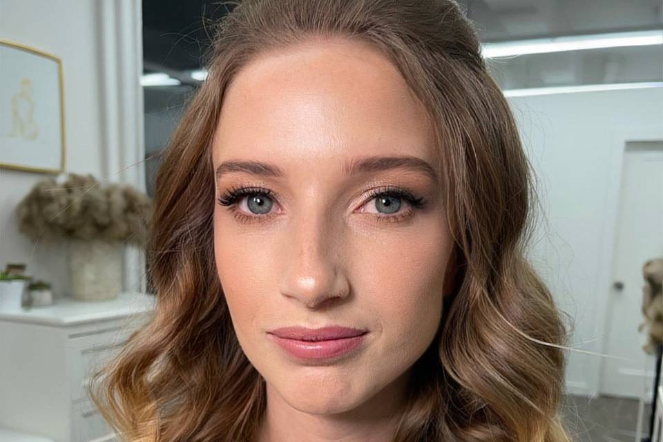 Natural makeup