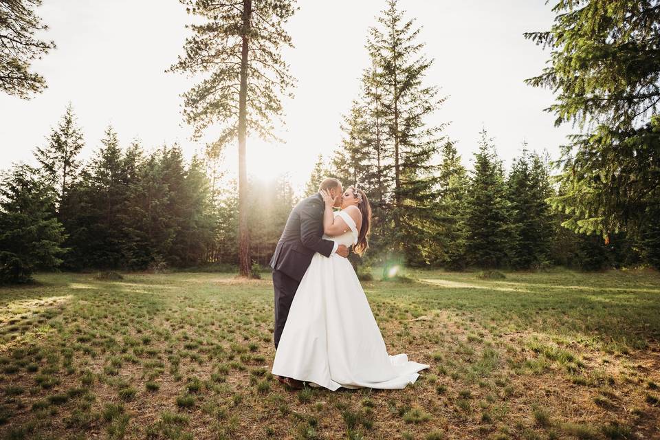 Newlyweds at Cider Mountain