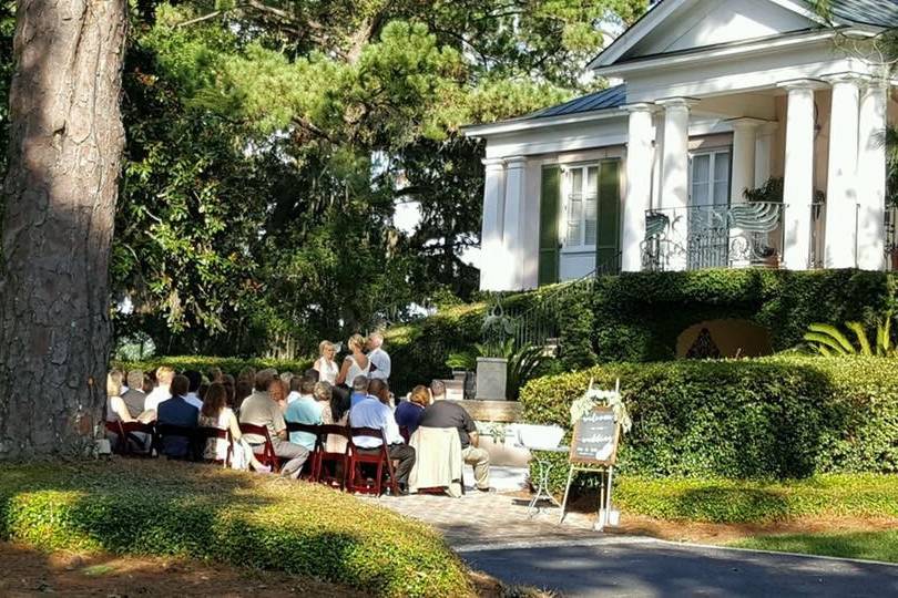 A Wedding With Rev Schulte.
https://www.facebook.com/AWeddingWithRevSchulte
At Wormsloe Plantation, Savannah, GA April 2013