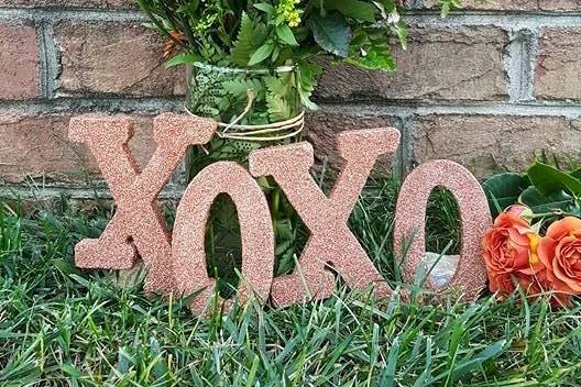 XOXO lettering decoration