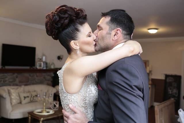 Eye-catching updo